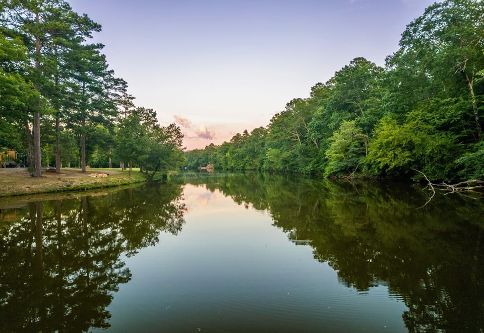 Serene lake views just steps away. Perfect for morning paddles or golden hour peace.