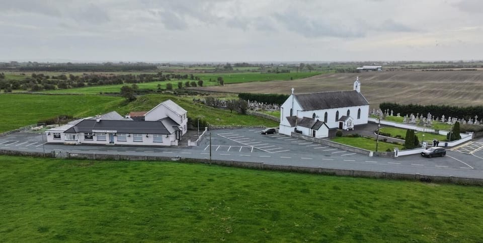 Cortoon Inn car park