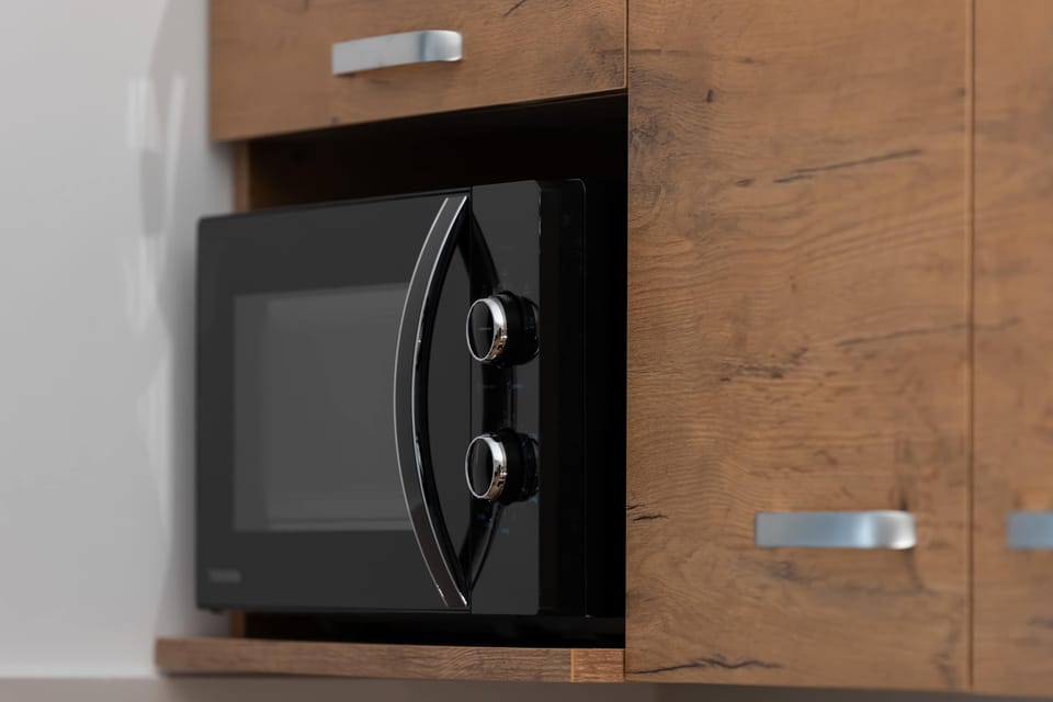 Microwave in the kitchenette.