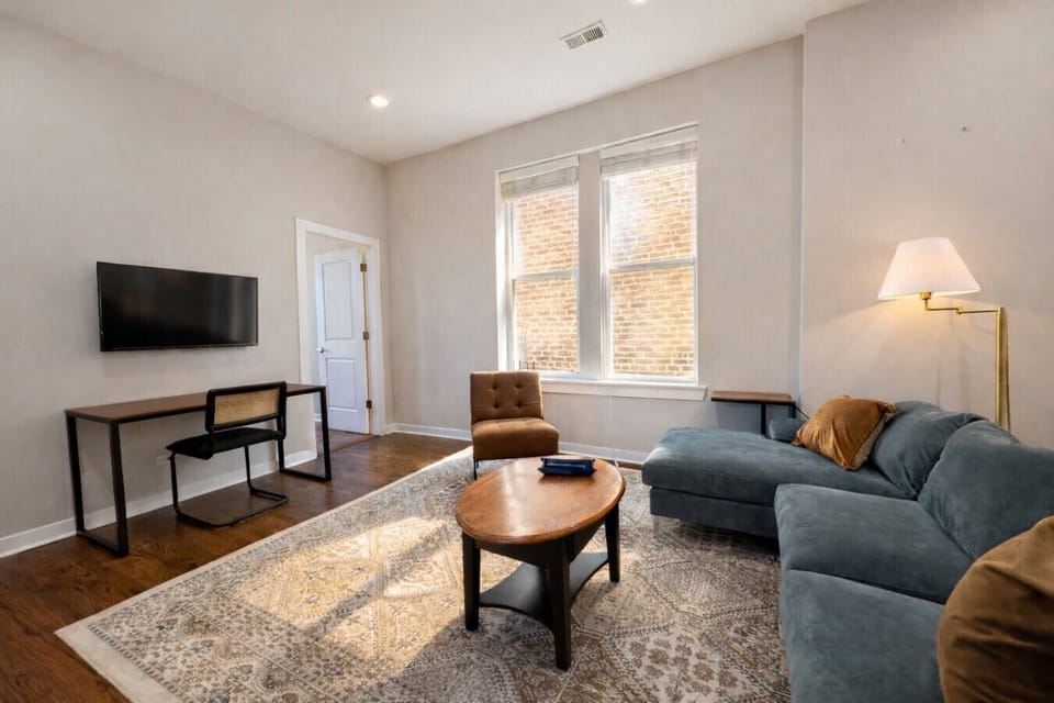 Sun-filled afternoons on the sectional—the perfect spot to recharge after a day in the West Loop