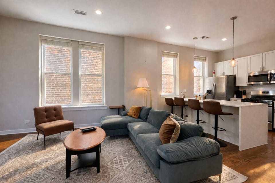 Sun-filled afternoons on the sectional—the perfect spot to recharge after a day in the West Loop