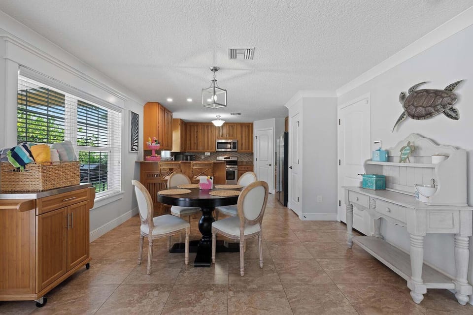 Breakfast table and kitchen
