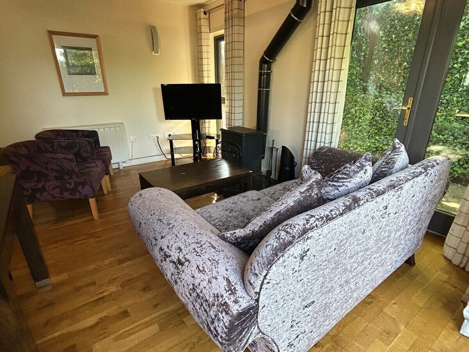 Living Room / Lounge