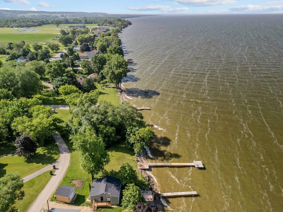 Bird’s eye view of your lakefront getaway.