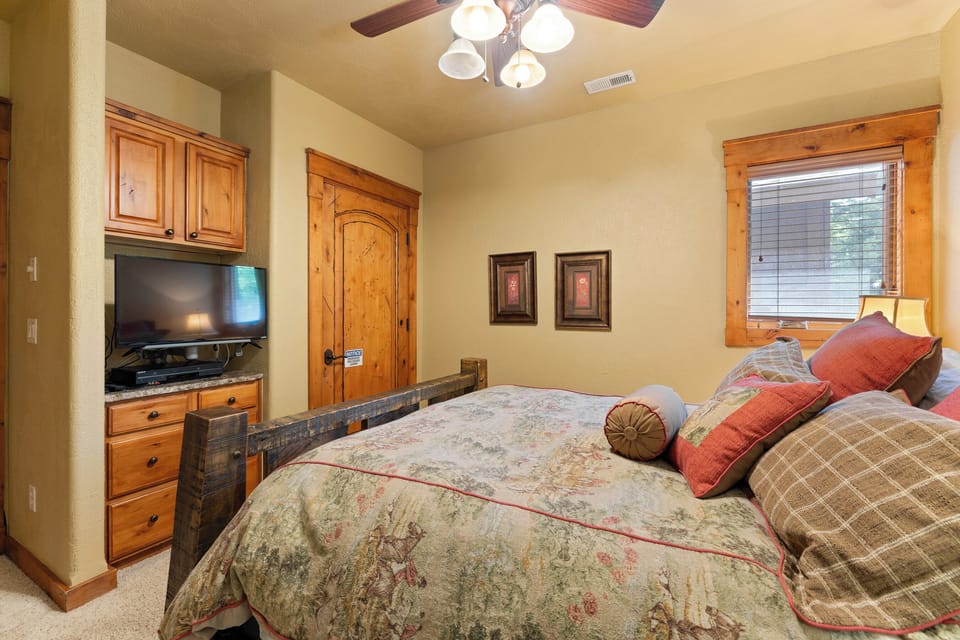 Bedroom #3- upstairs- queen bed