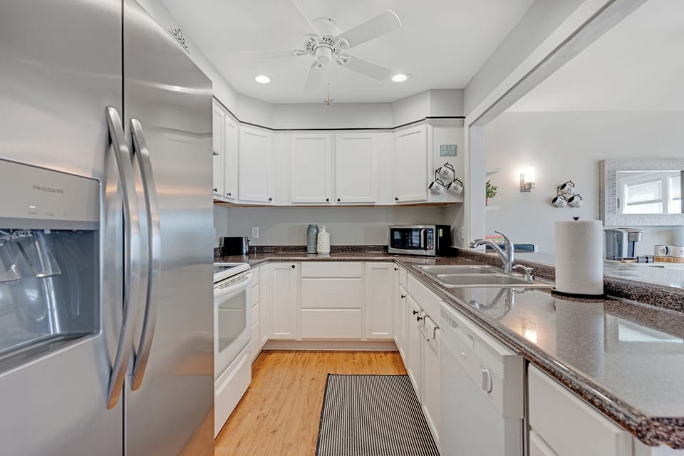 Well Equipped Kitchen - 1st Level