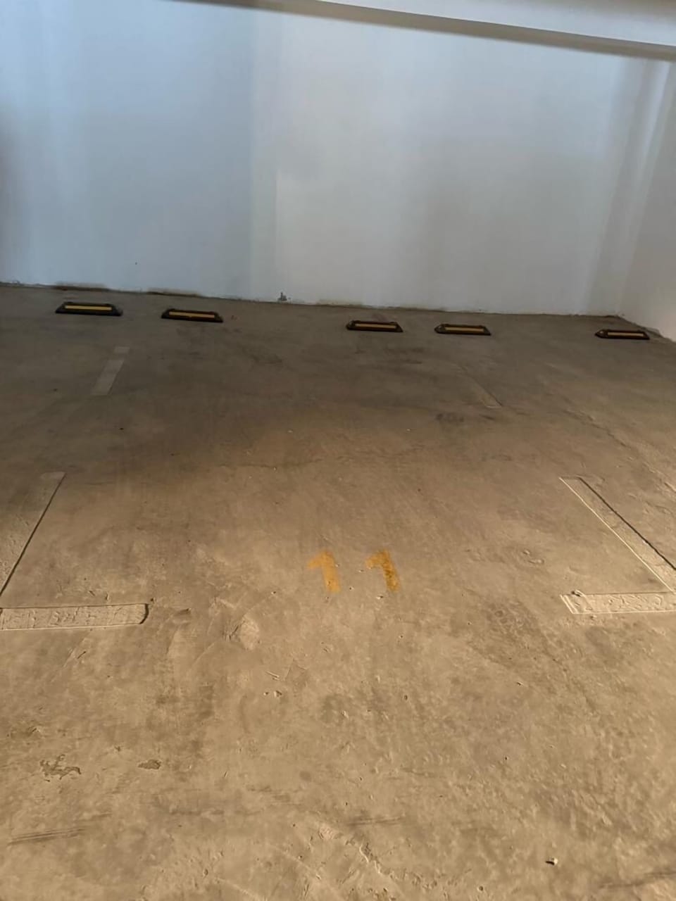 Free parking lot number 11