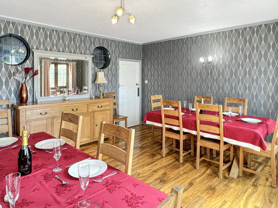 Click to replace me with your text!!!