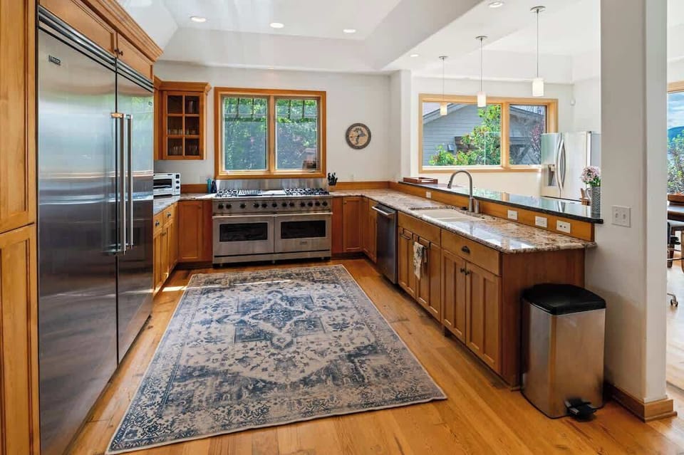 Fully appointed and stocked kitchen, Double ovens and industrial sized refrigerator 