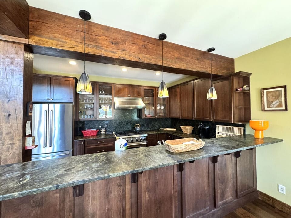 Fully equipped kitchen