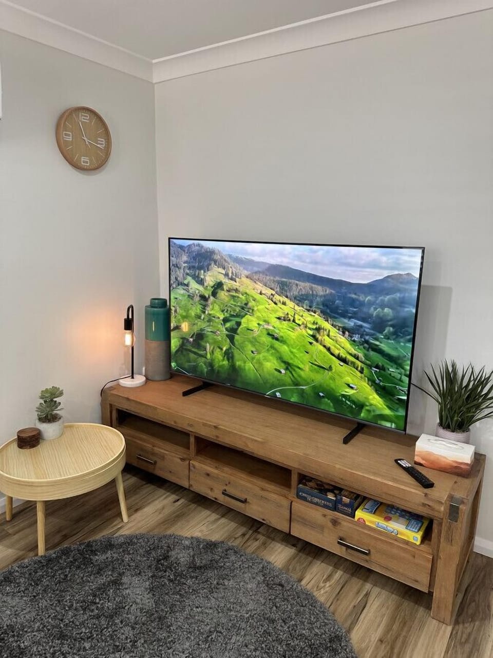 TV