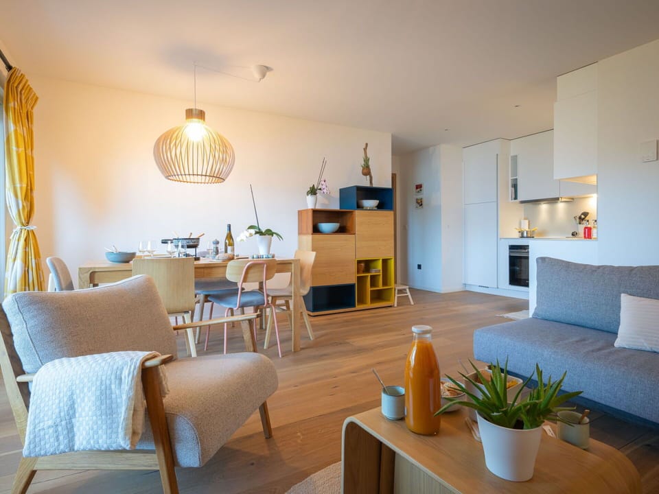Furniture, Interior Design, Wall, Flooring, Wood, Floor, Chair, Room, Ceiling, Apartment