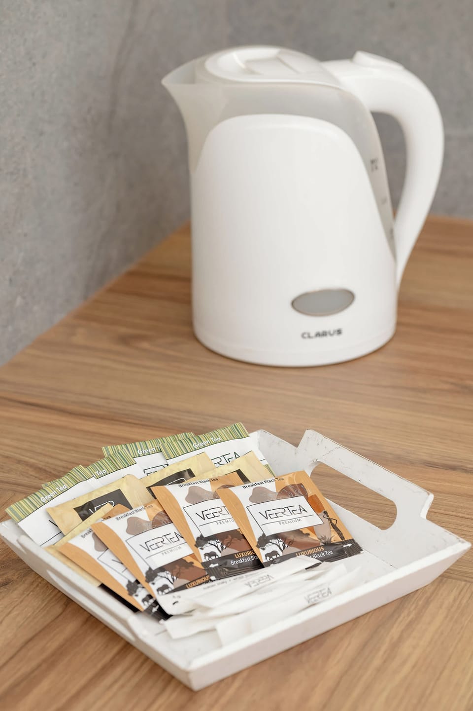 Coffee set and kettle to make mornings more pleasant with an aromatic drink.
