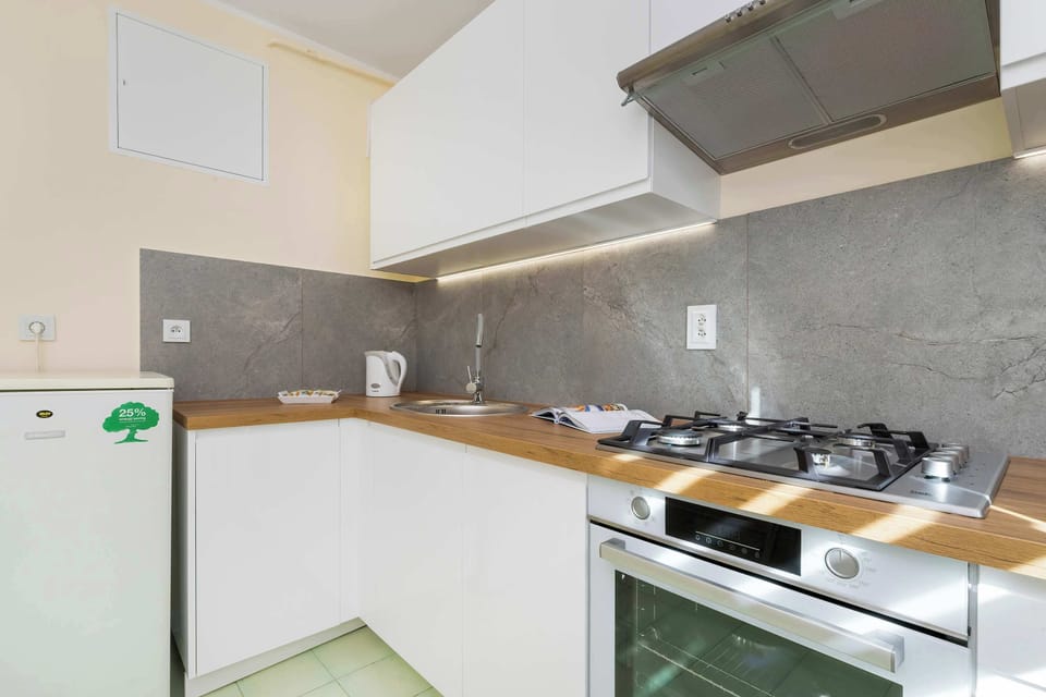 Practical kitchen solutions in which every element is functionally arranged.