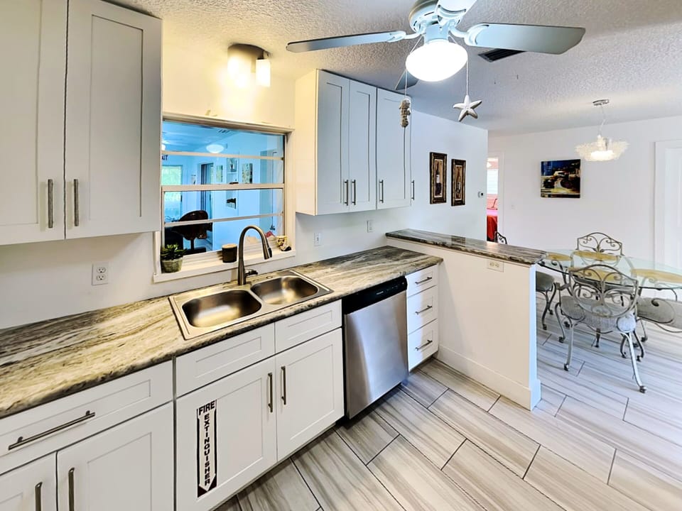 Fully Equipped Kitchen with Stainless Steel Appliances