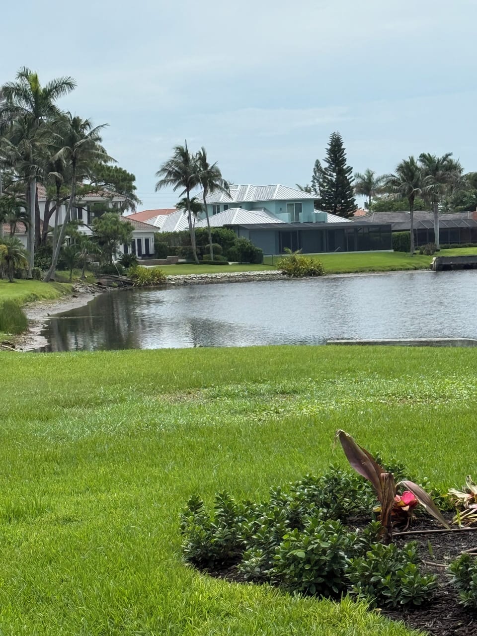 Lanai Lake View