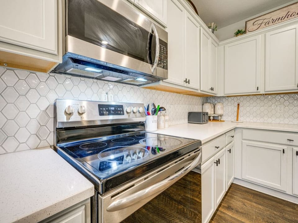 Kitchen | Dishwasher | Toaster