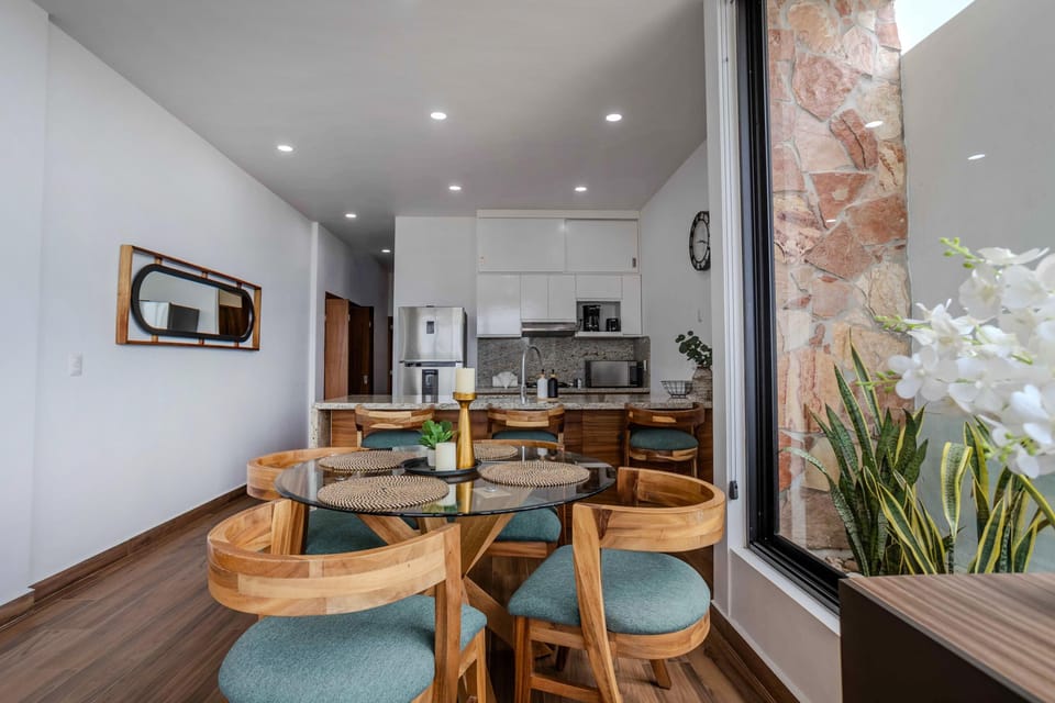Condo - Image 12