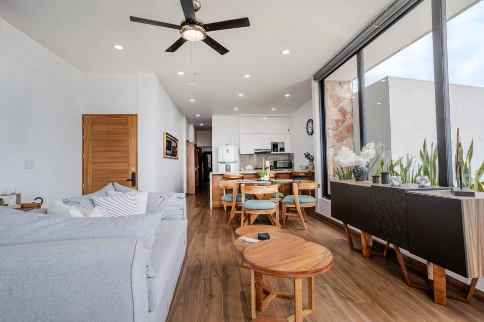 Condo - Image 5