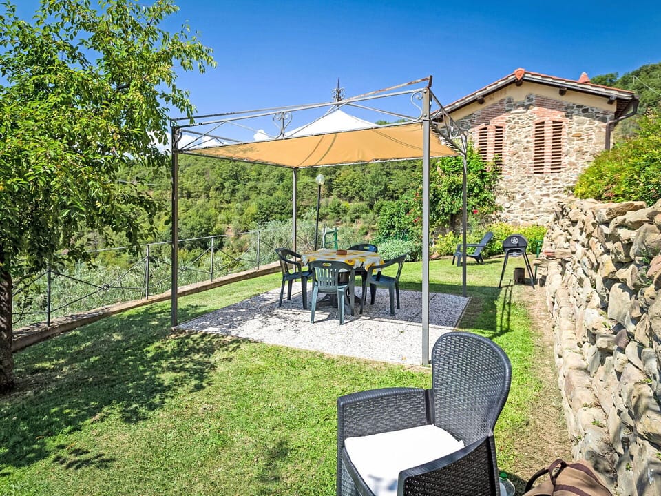 Furniture, Shade, Outdoor Furniture, Garden, Outdoor Structure, Chair, Eco Hotel, Outdoor Table, Backyard, Yard