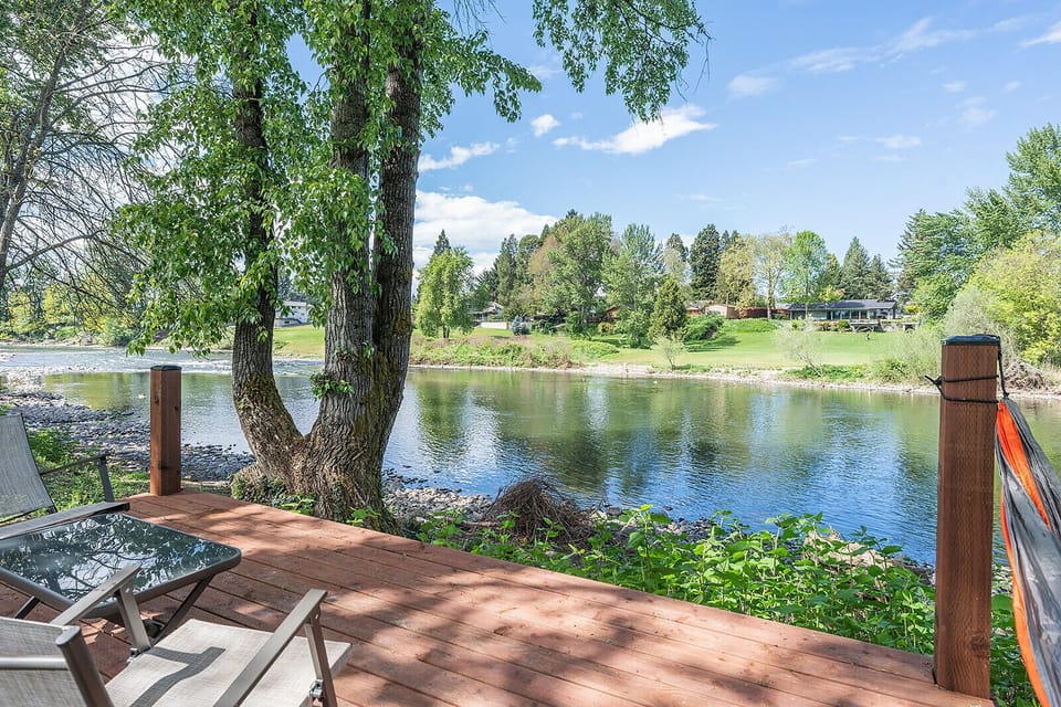 Guest River Deck