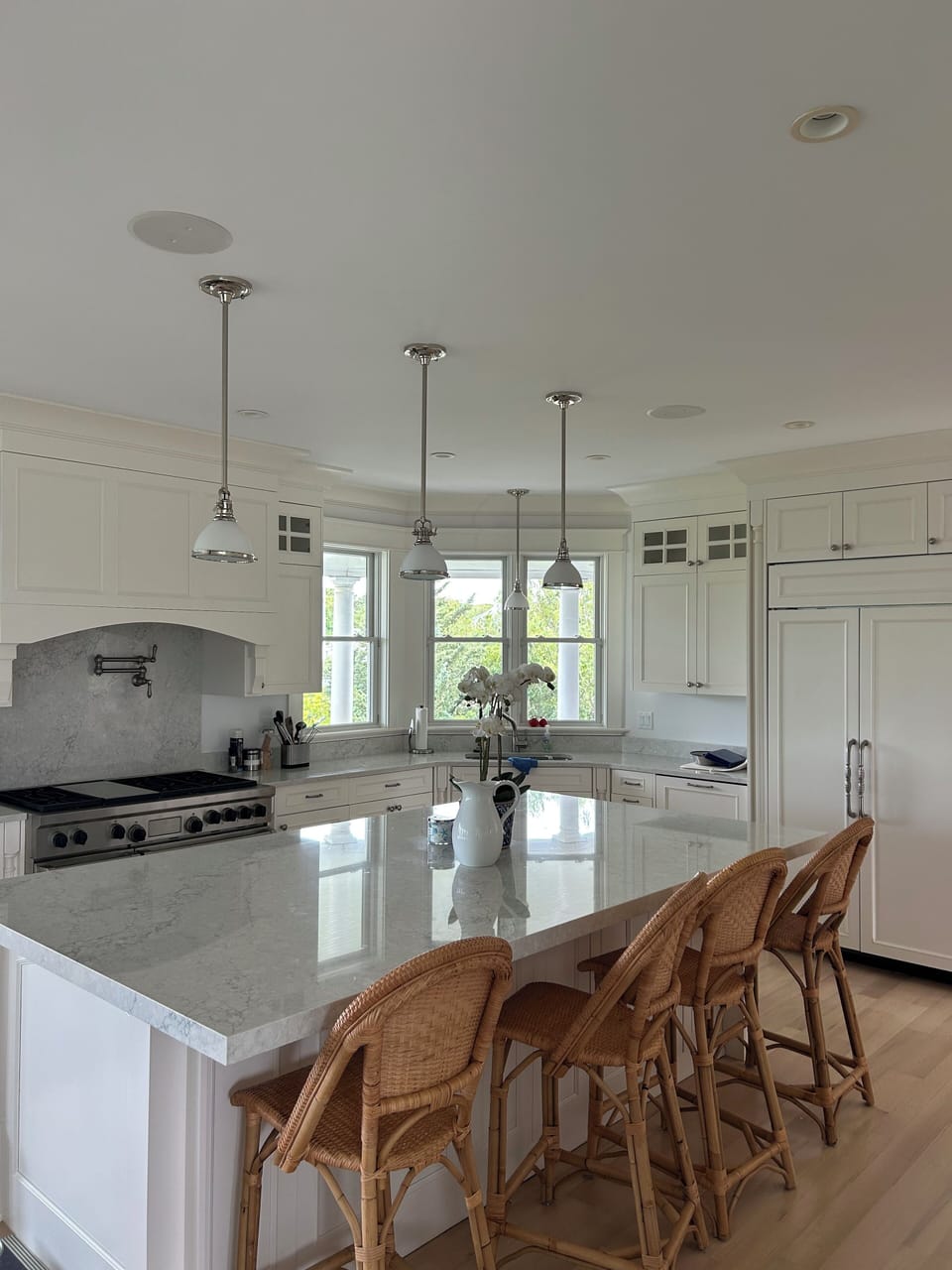 Kitchen with 2 dishwashers
