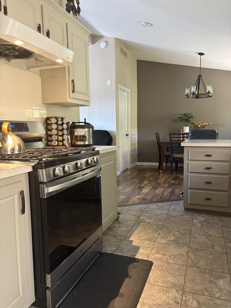 Fully equipped kitchen