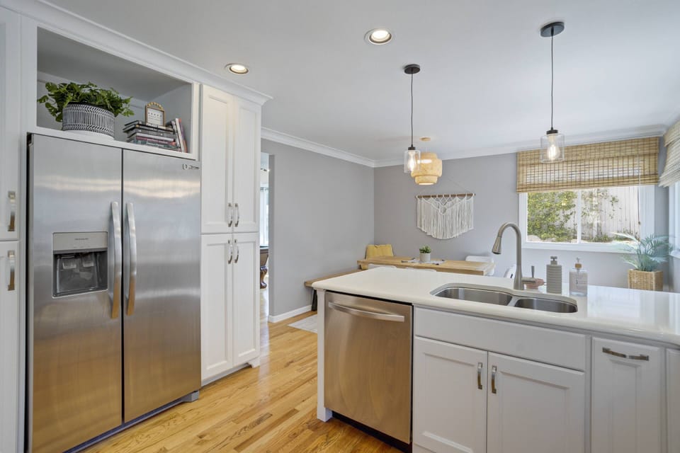 Double door fridge, stainless dishwasher