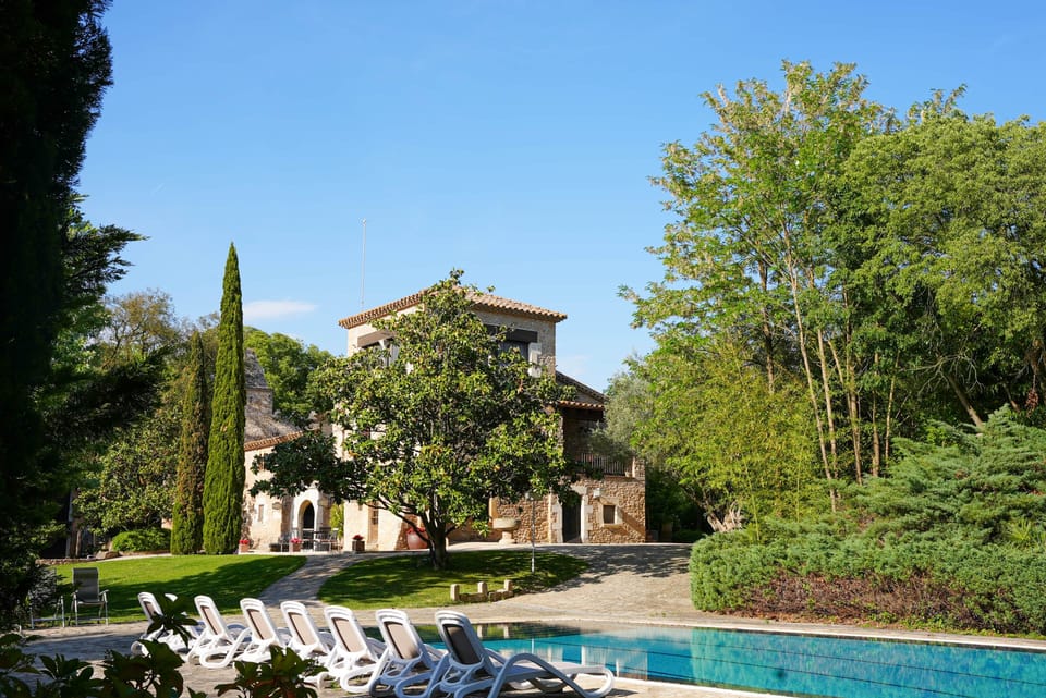 120 m² outdoor pool