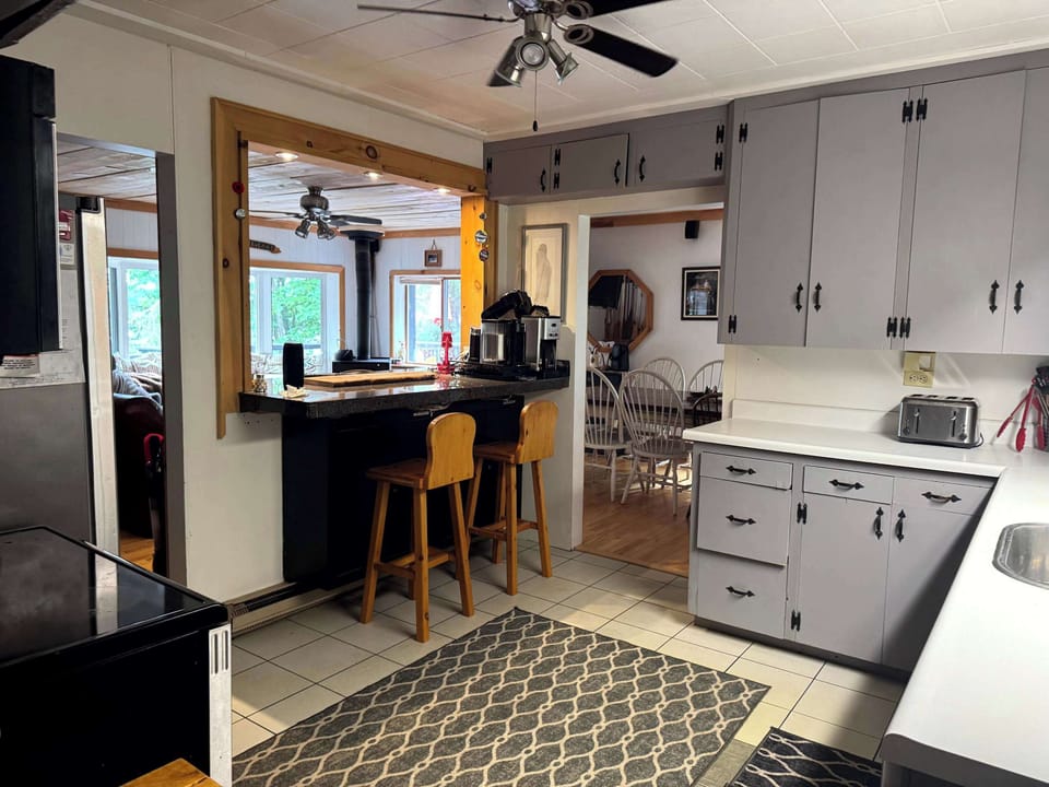Classic Muskoka kitchen