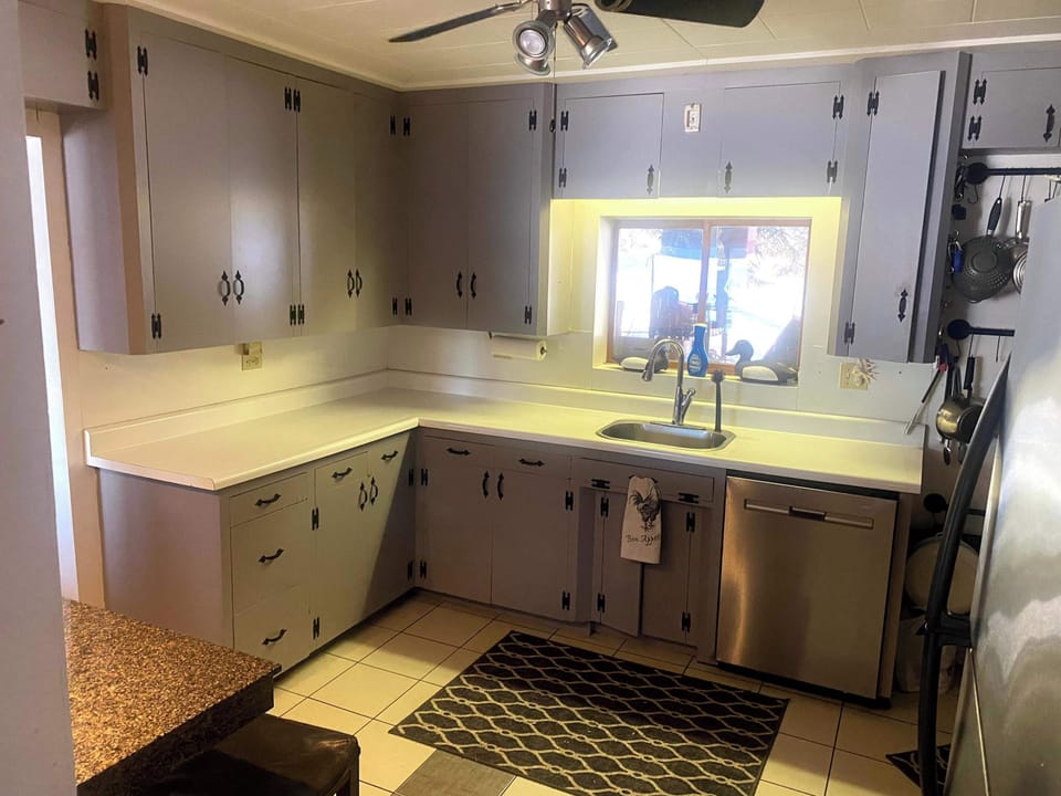 plenty of counter space