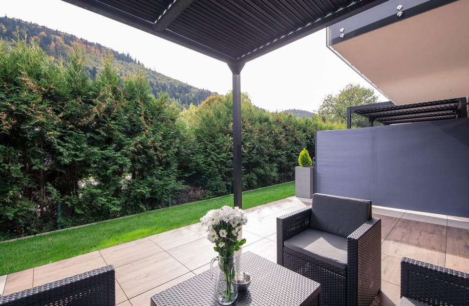 Furnished terrace.