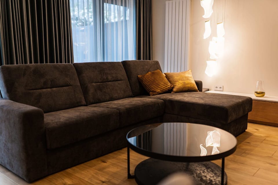 Living room with coffee table.