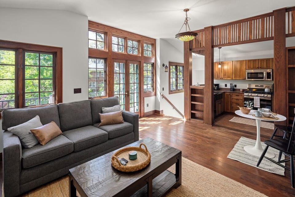 Living area #2