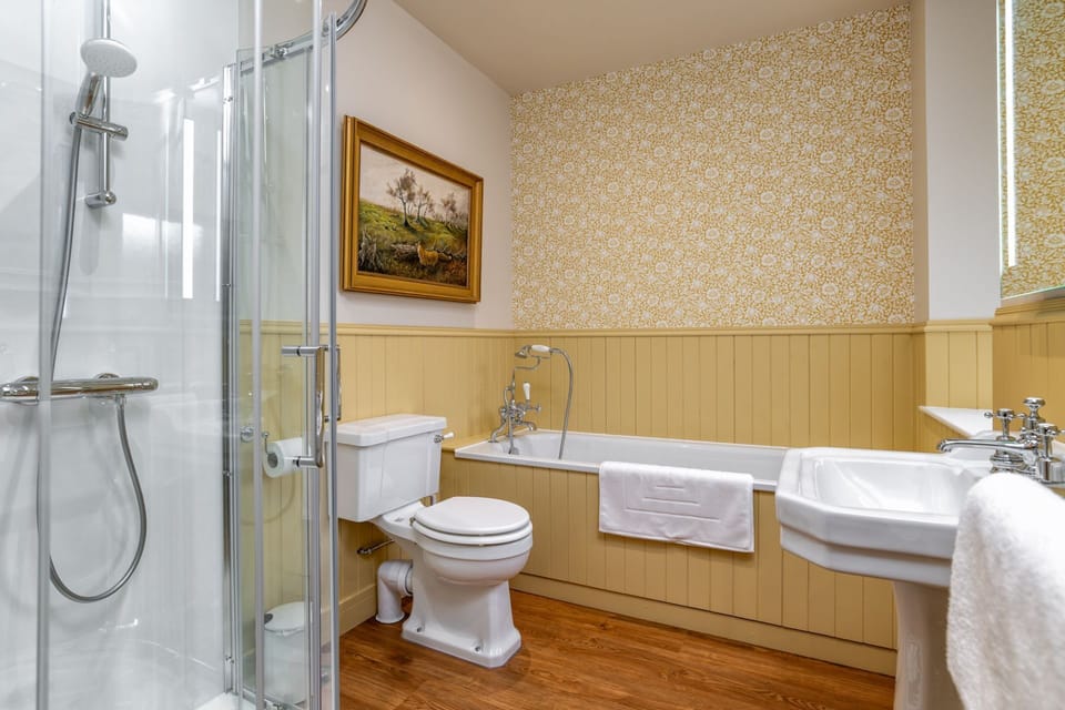 Downstairs Bathroom