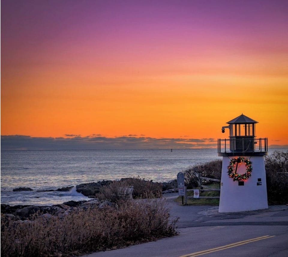 Marginal Way light house