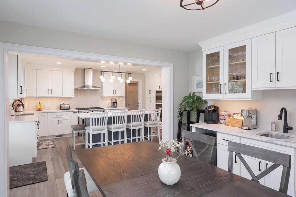 Open Concept Kitchen Island & Dining Area
