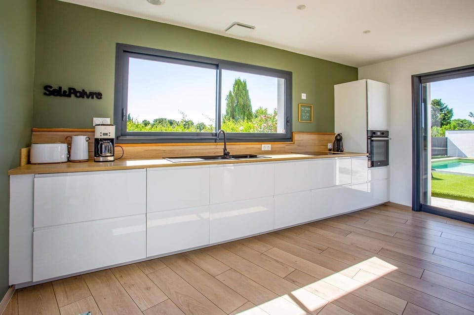 Villa Zephyr image