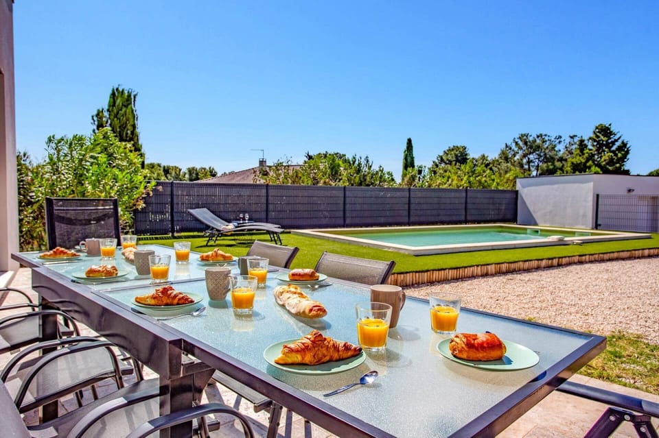 Villa Zephyr image