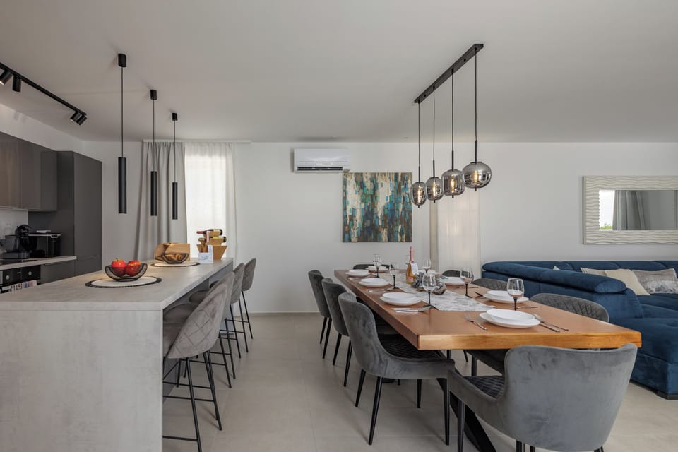 Kitchen and dining area