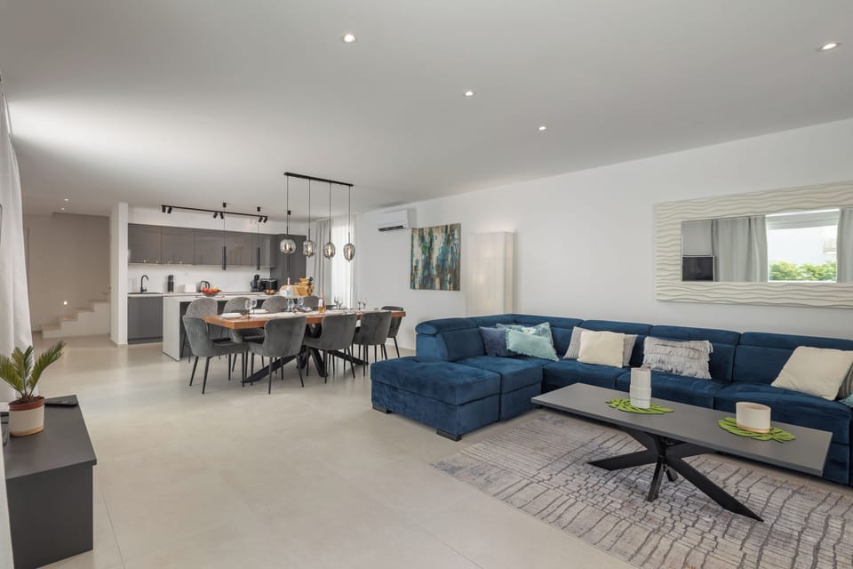 Living and dining room