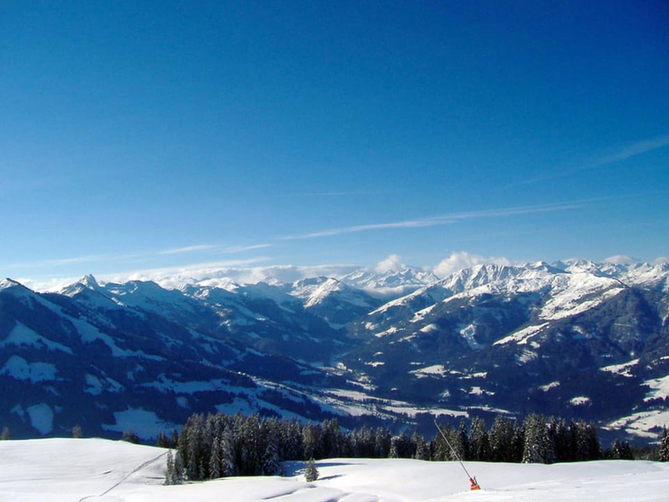 Region [winter] (>5 km)