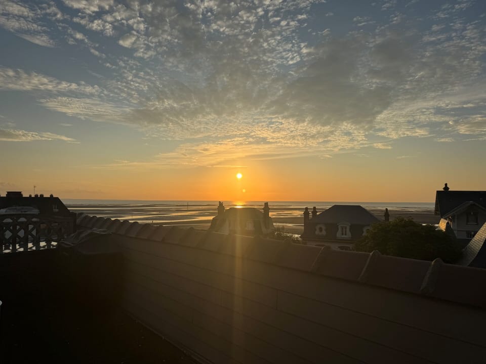 Beach/ocean view