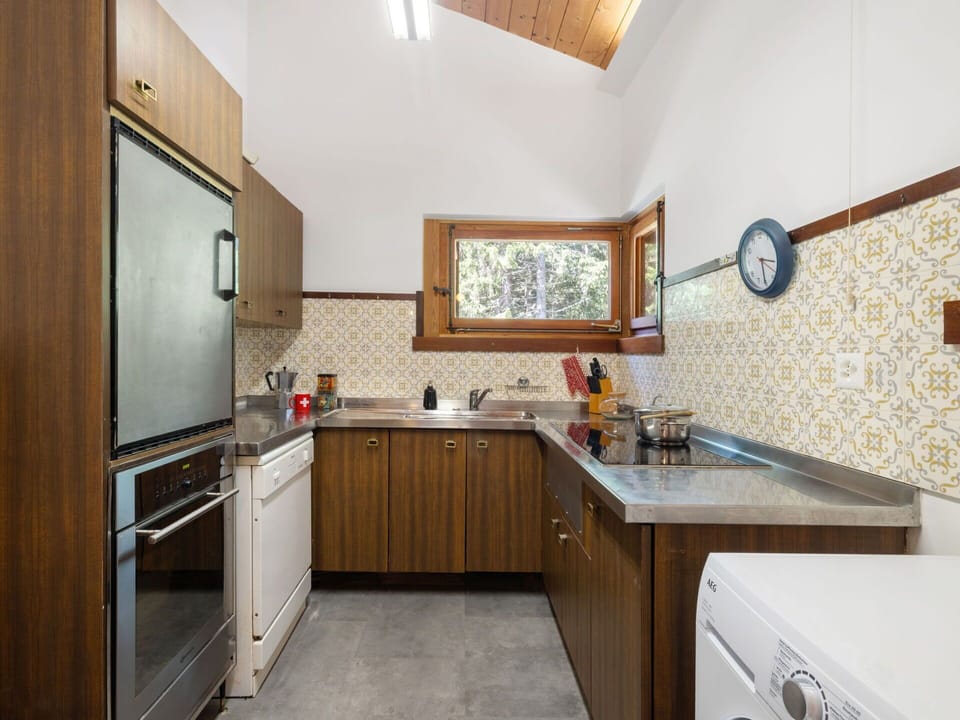 Kitchen, Countertop, Interior Design, Major Appliance, Flooring, Wood, Cabinetry, Ceiling, Kitchen Sink, Kitchen Appliance