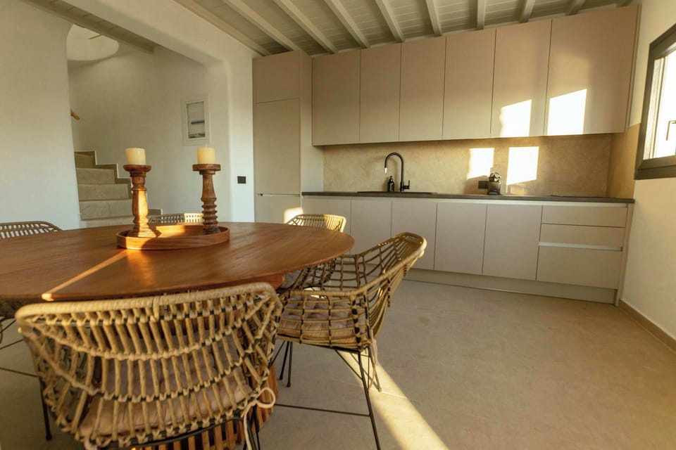Fully equipped modern kitchen ready for any recipe.