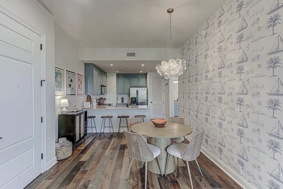 Dining table with seating for 4 