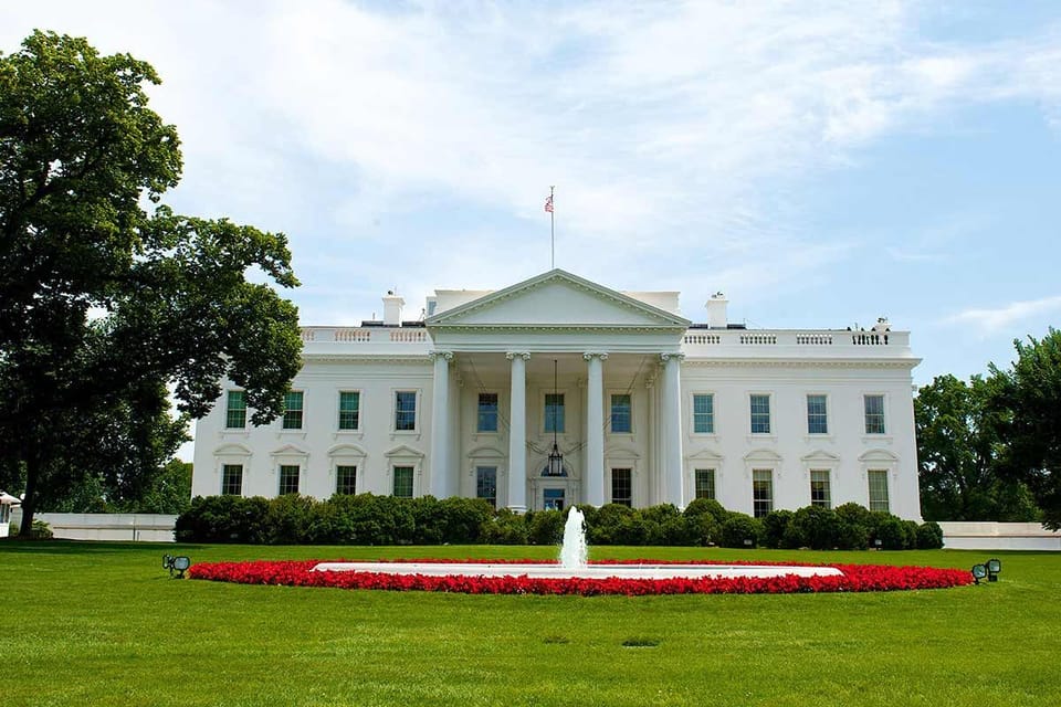 Take an easy trip to famous DC landmarks nearby.