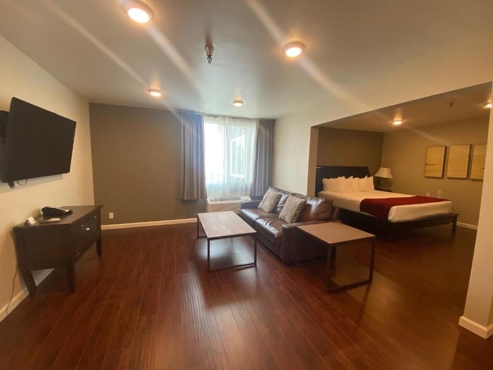 Bedroom. Interior and views may vary based on location and availability.