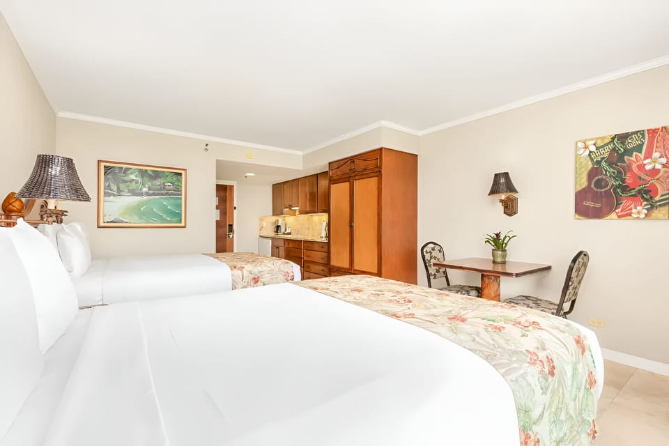 Comfortable Unit with Two Queen size beds