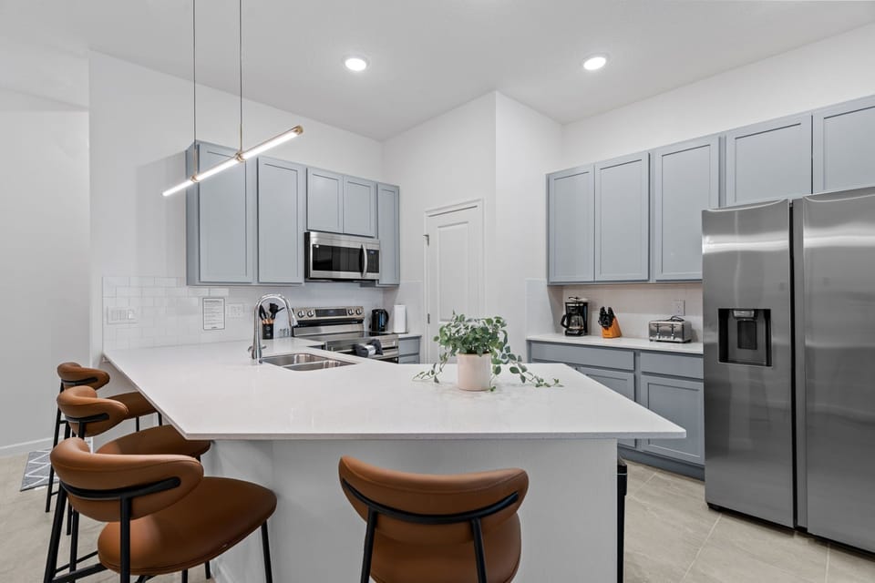 Fully-equipped kitchen